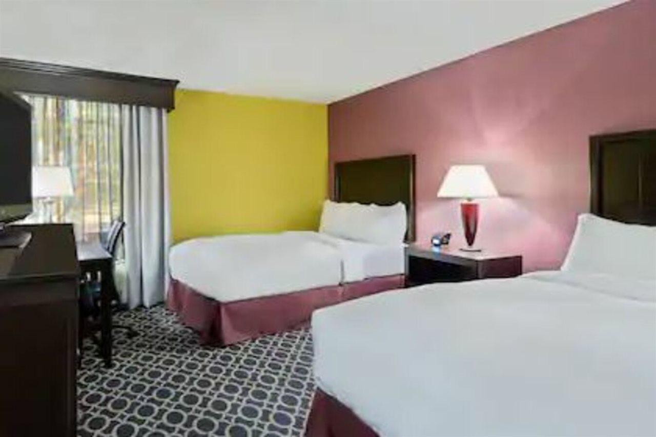 Doubletree By Hilton Richmond - Midlothian Hotel Eksteriør billede