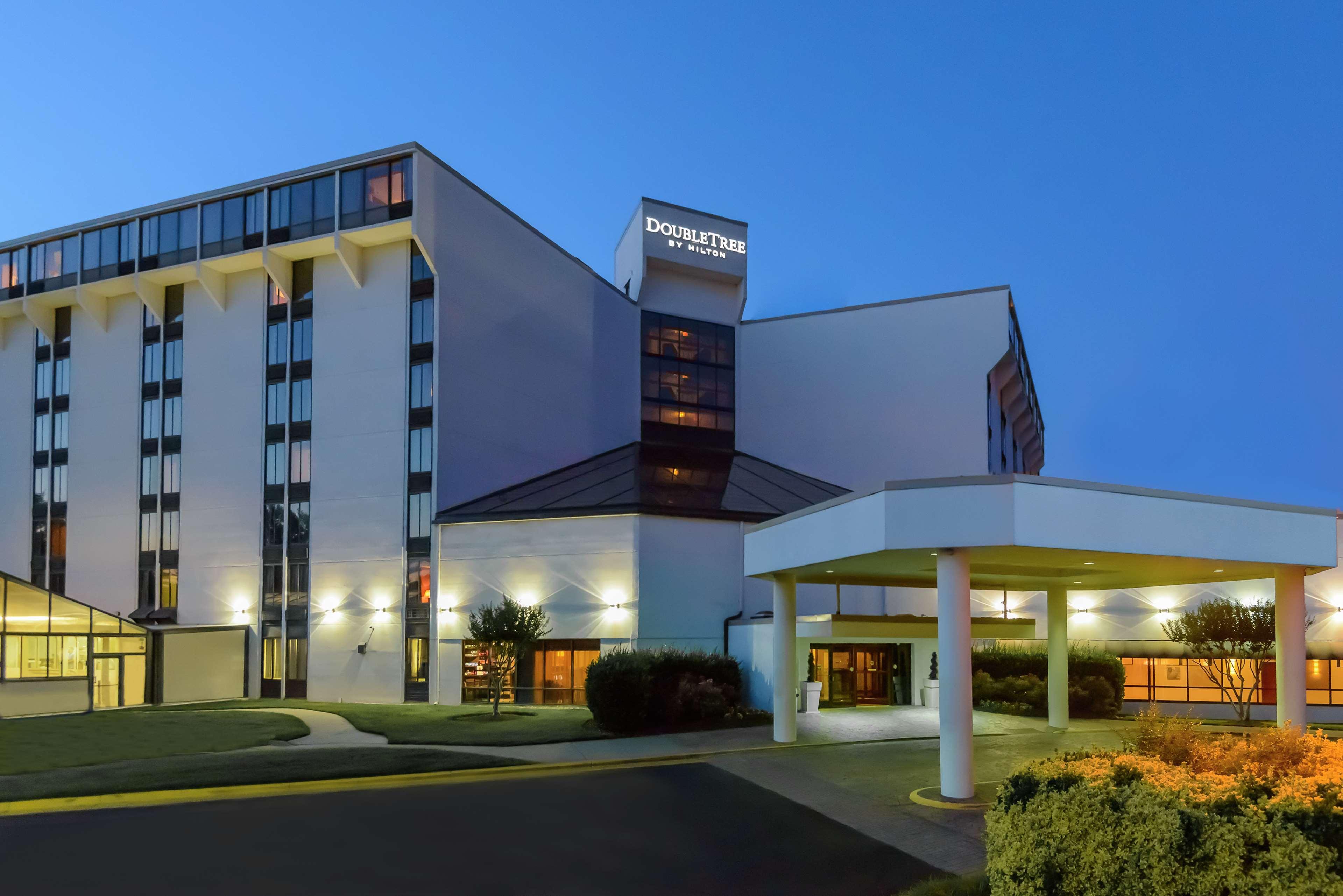 Doubletree By Hilton Richmond - Midlothian Hotel Eksteriør billede
