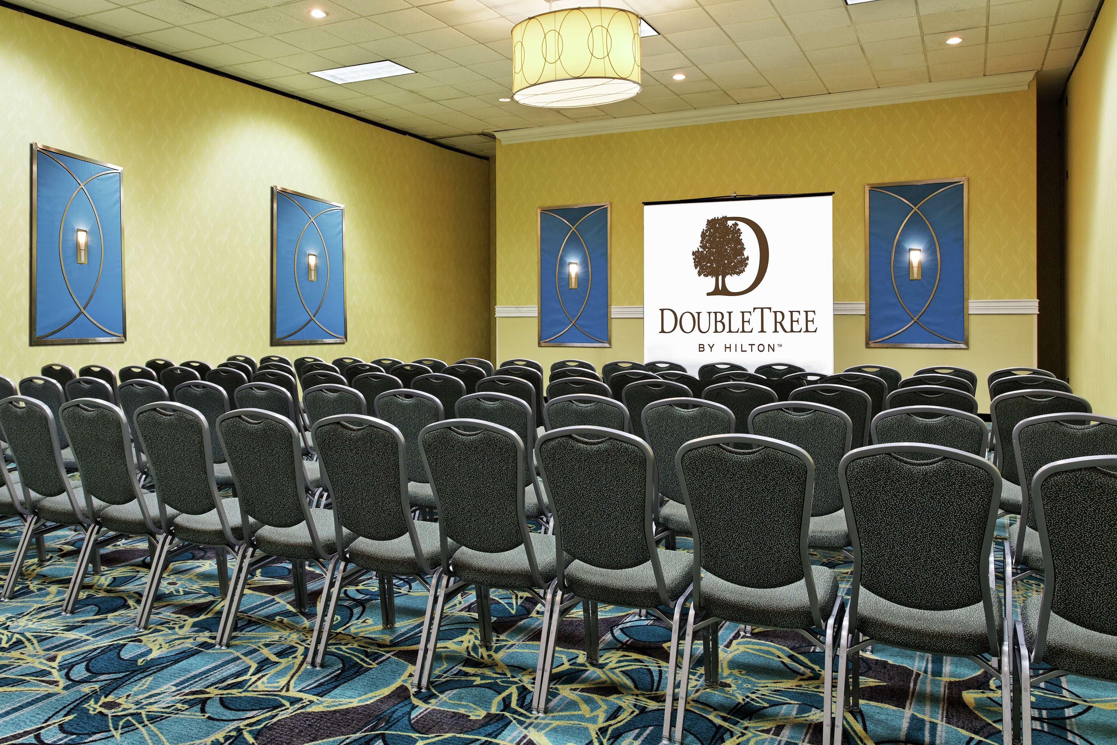 Doubletree By Hilton Richmond - Midlothian Hotel Eksteriør billede