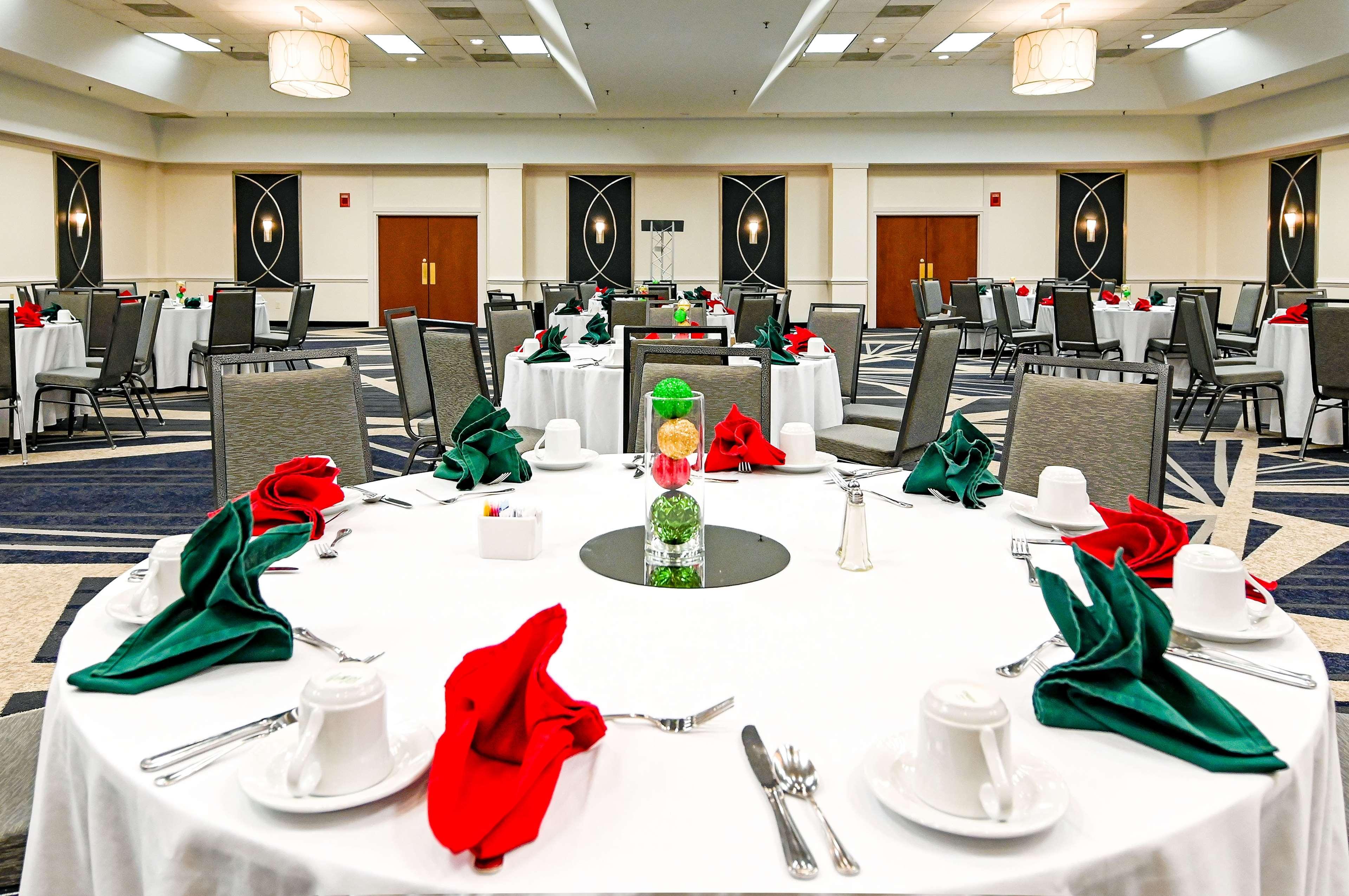 Doubletree By Hilton Richmond - Midlothian Hotel Eksteriør billede