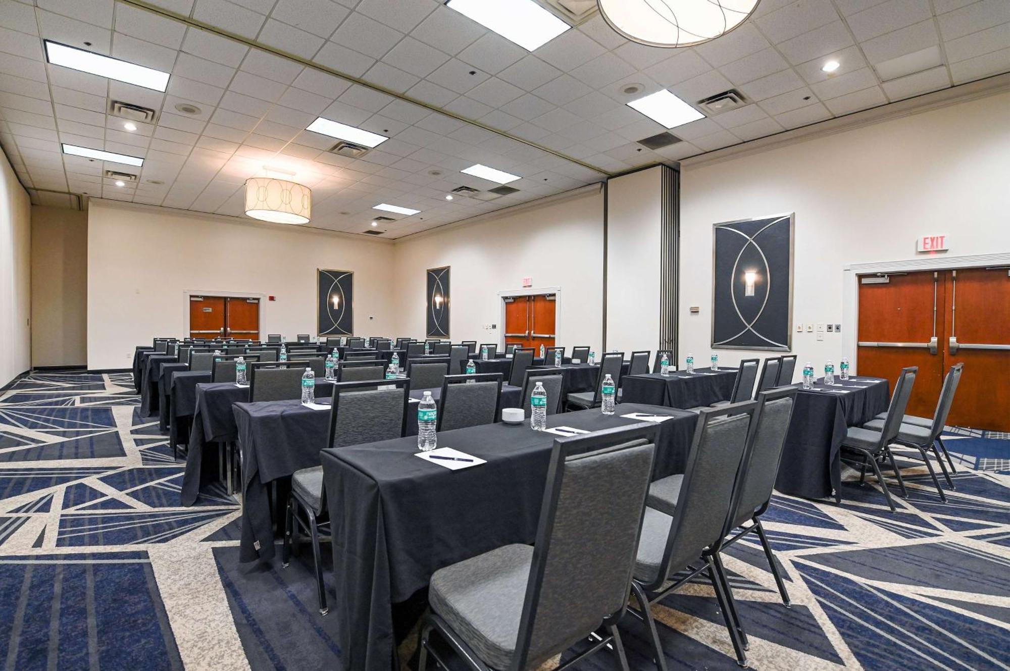 Doubletree By Hilton Richmond - Midlothian Hotel Eksteriør billede