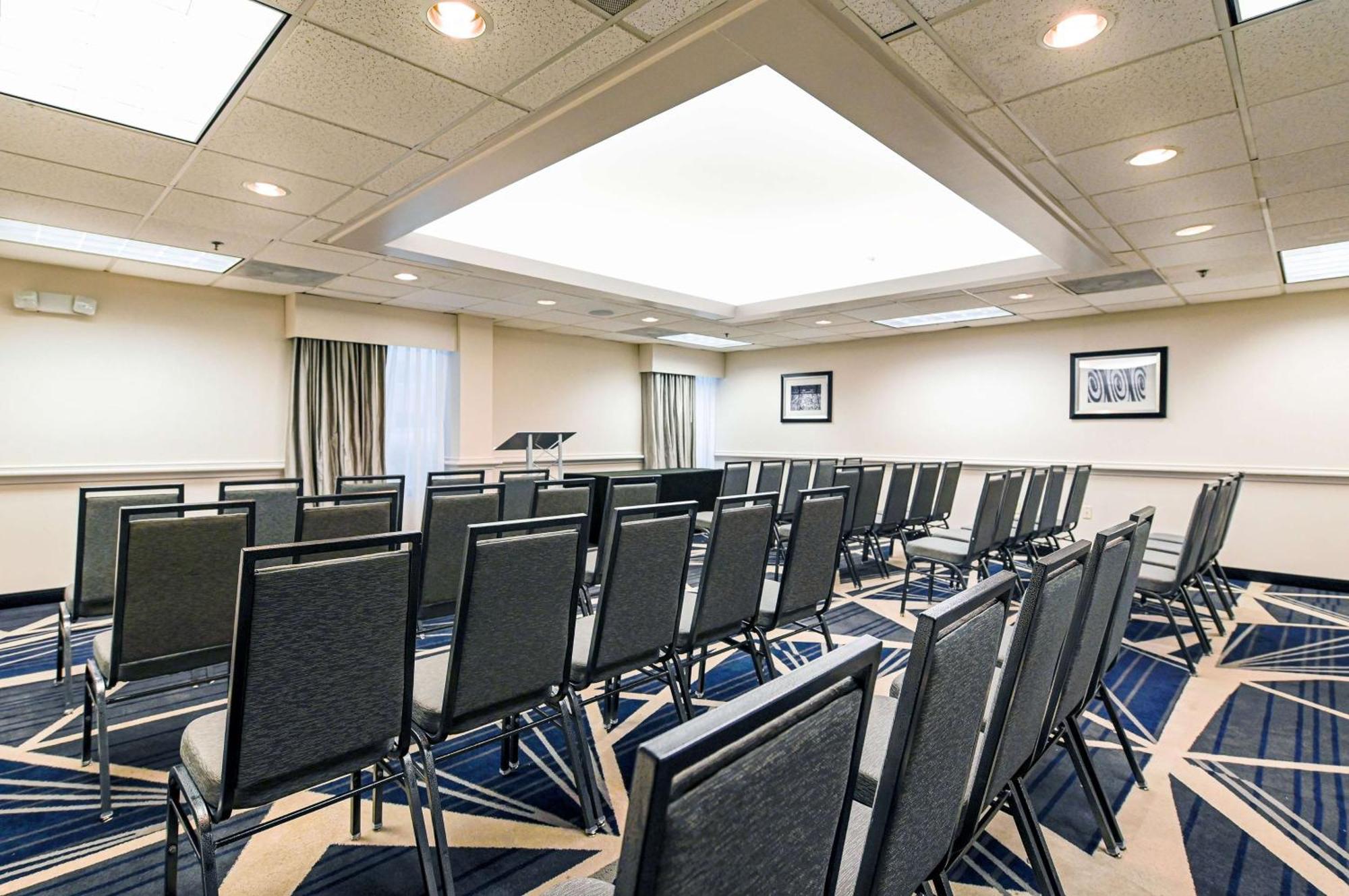 Doubletree By Hilton Richmond - Midlothian Hotel Eksteriør billede