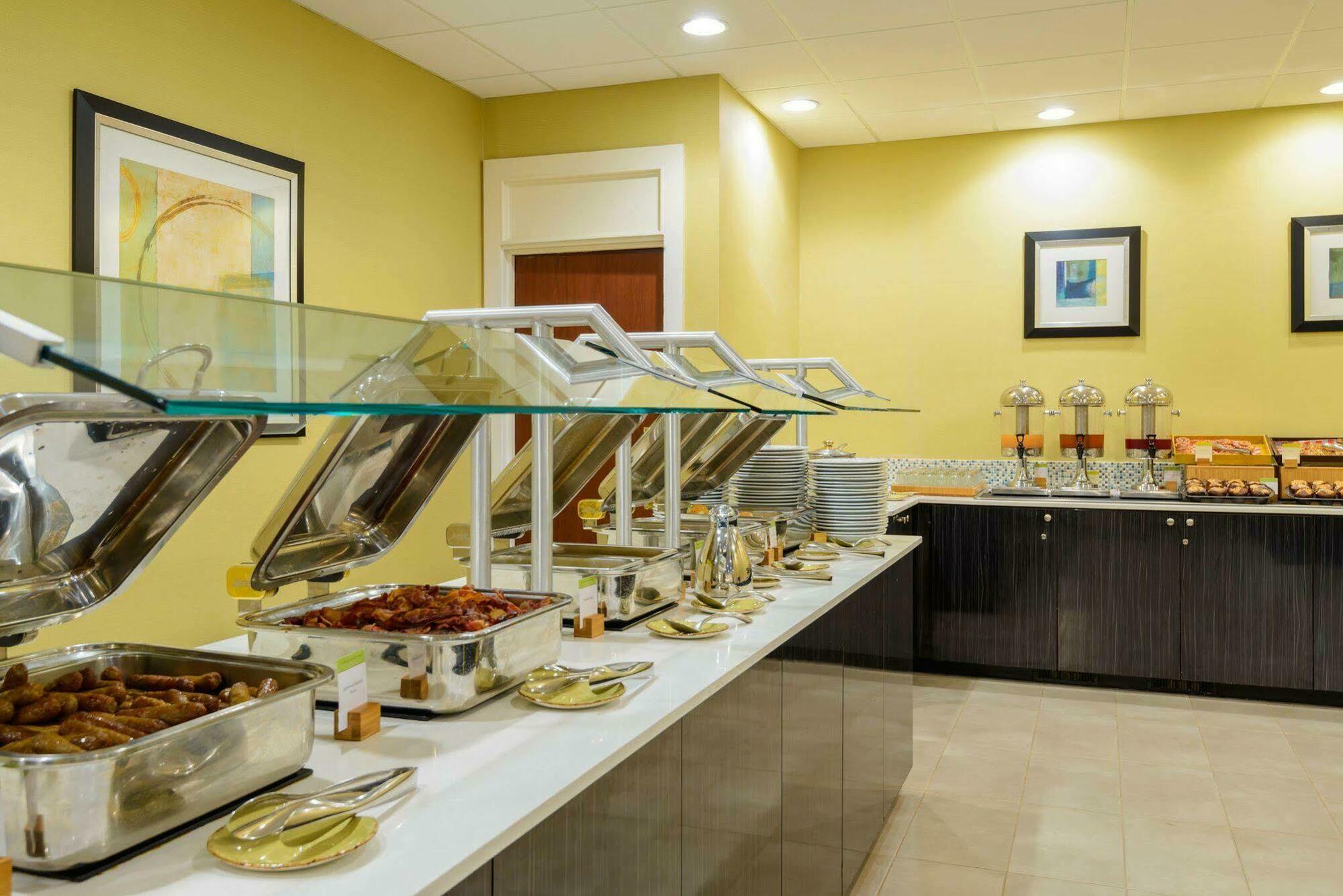 Doubletree By Hilton Richmond - Midlothian Hotel Eksteriør billede